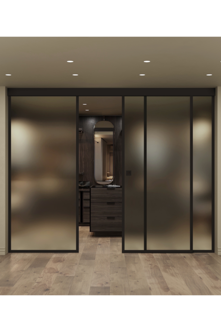 Liukuovi soft closing -mekanismilla ja kahdella kiinteällä seinällä Inne C3N New York